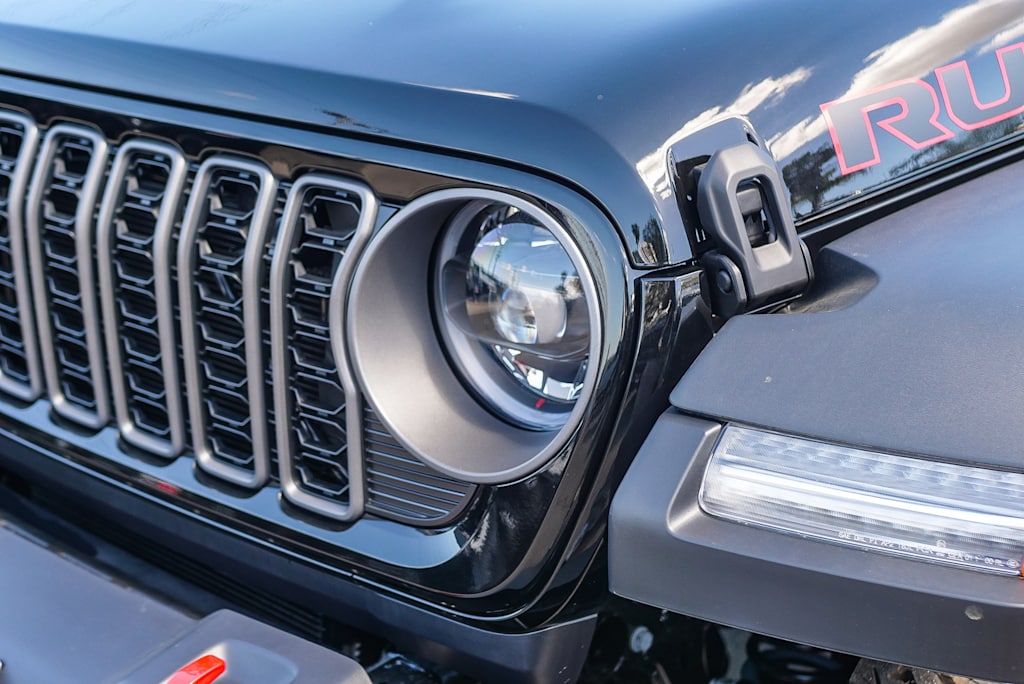 Thumbnail: 2026 Jeep Wrangler - 6
