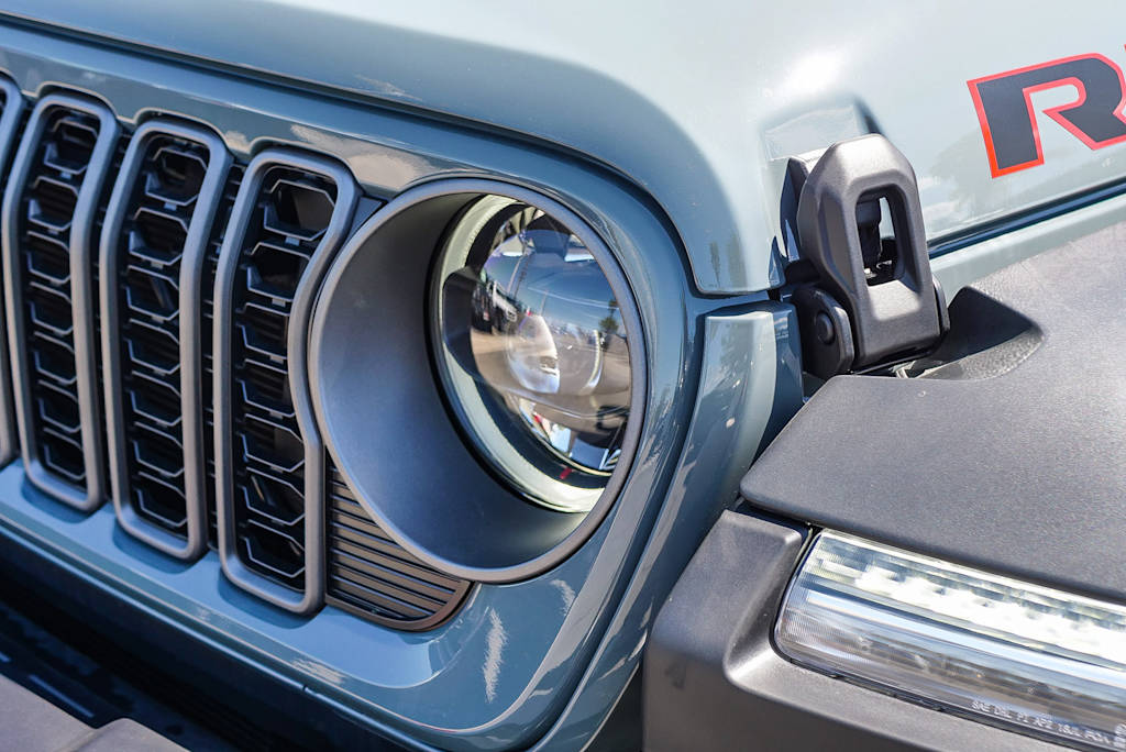 Thumbnail: 2026 Jeep Wrangler - 6