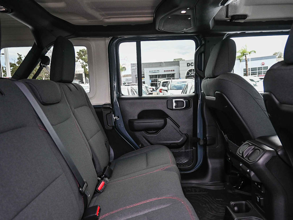 Thumbnail: 2026 Jeep Wrangler - 32