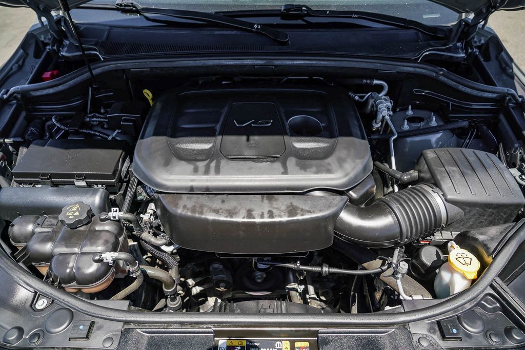 Thumbnail: 2022 Dodge Durango - 8