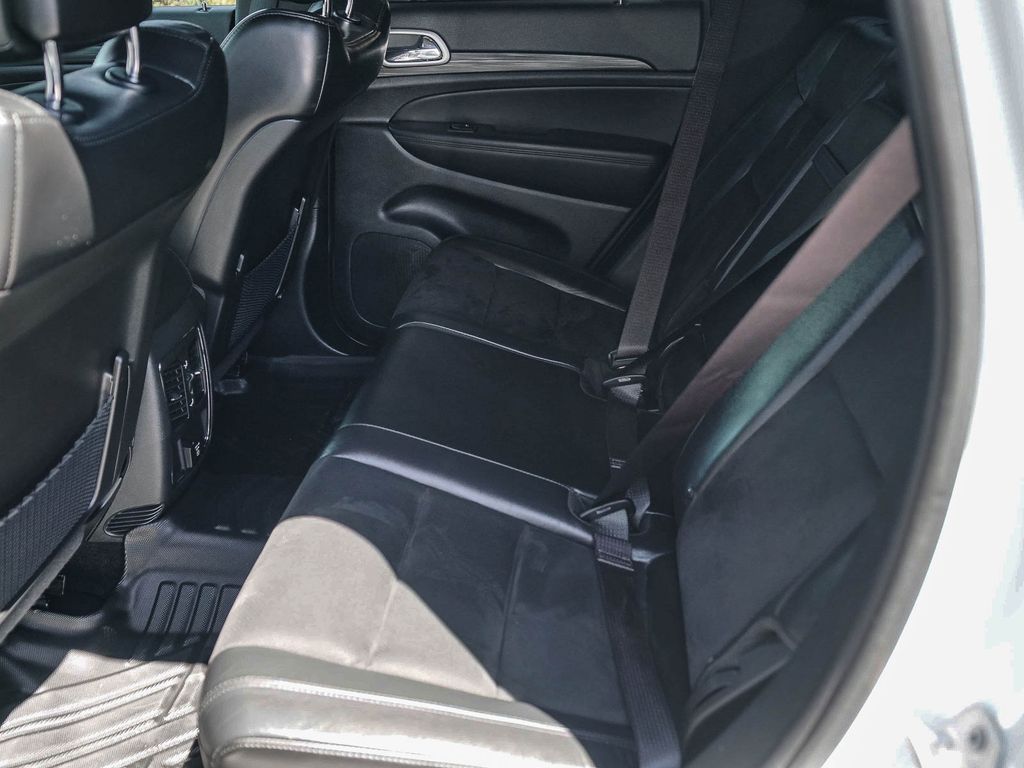 Thumbnail: 2021 Jeep Grand Cherokee - 11