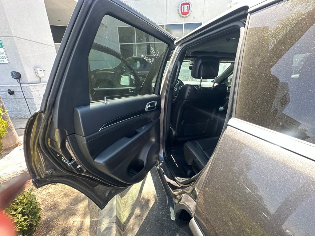 Thumbnail: 2020 Jeep Grand Cherokee - 7