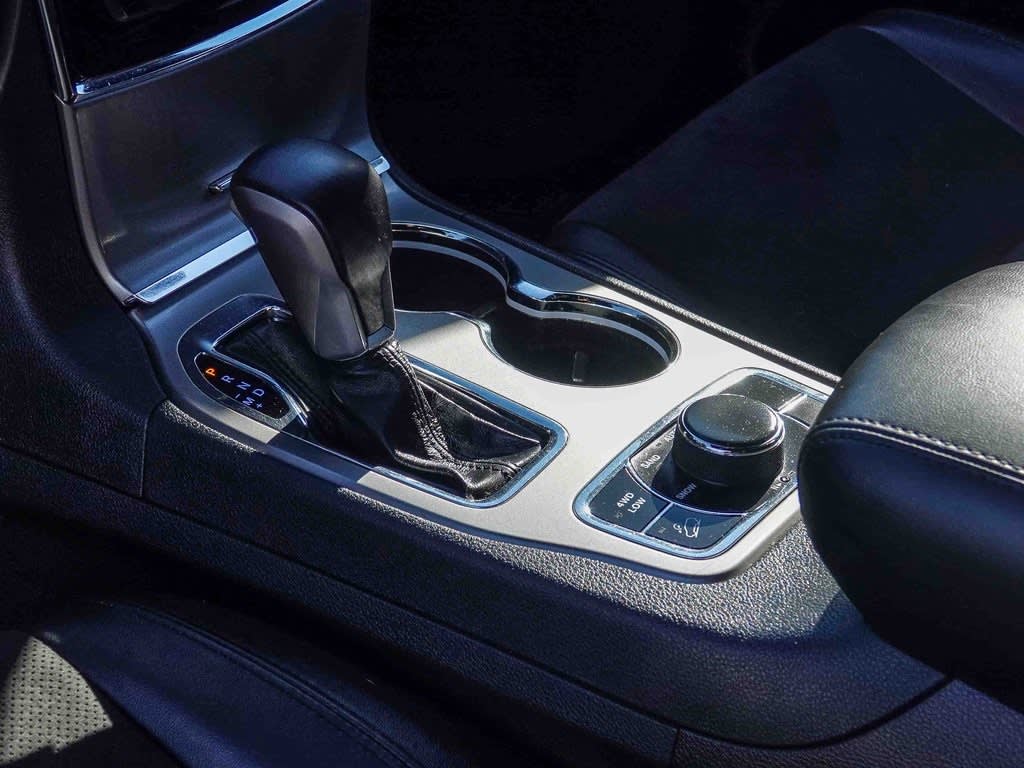 Thumbnail: 2022 Jeep Grand Cherokee - 14