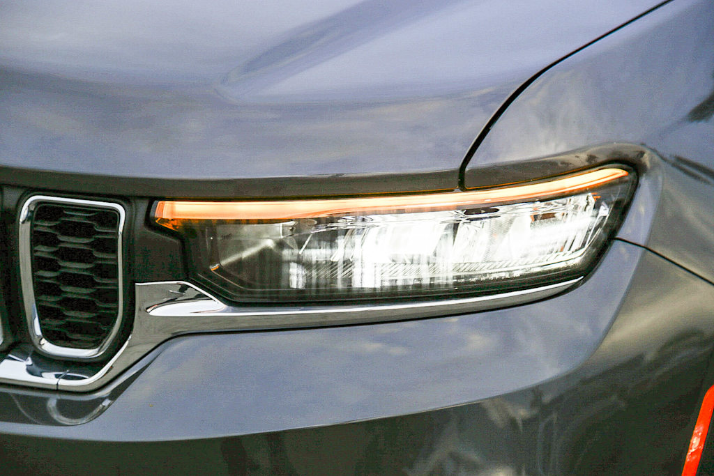 Thumbnail: 2025 Jeep Grand Cherokee - 19