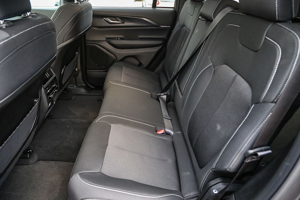 Thumbnail: 2025 Jeep Grand Cherokee - 12