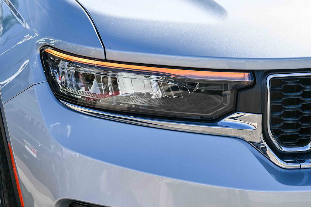 Thumbnail: 2025 Jeep Grand Cherokee - 25