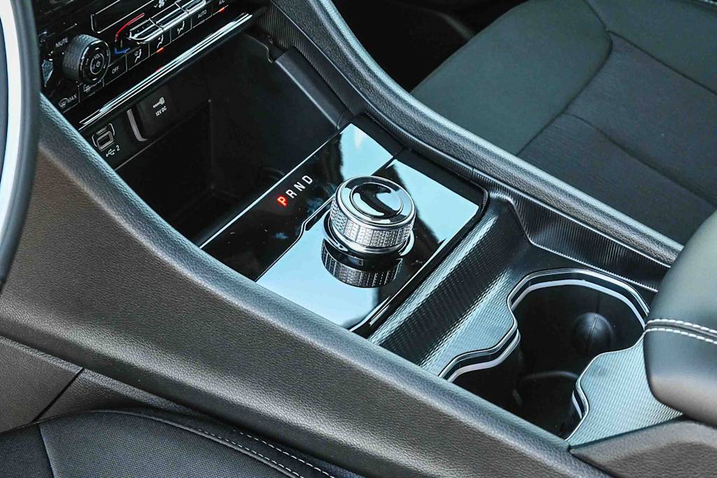 Thumbnail: 2025 Jeep Grand Cherokee - 36