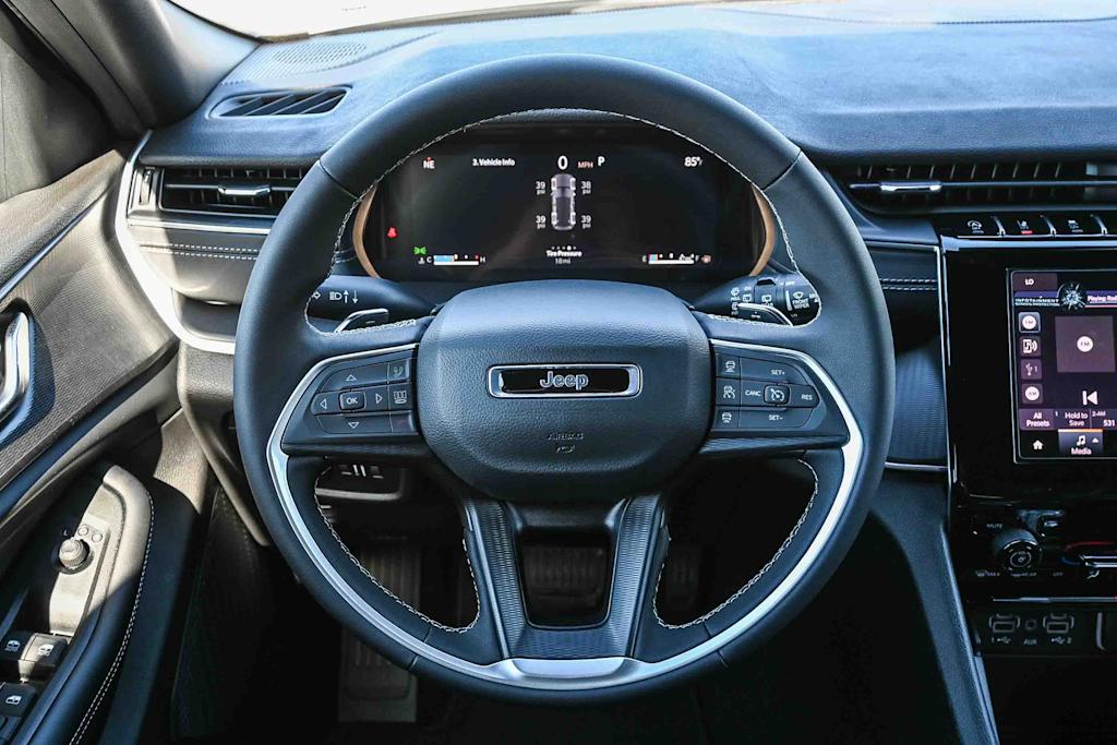 Thumbnail: 2025 Jeep Grand Cherokee - 13