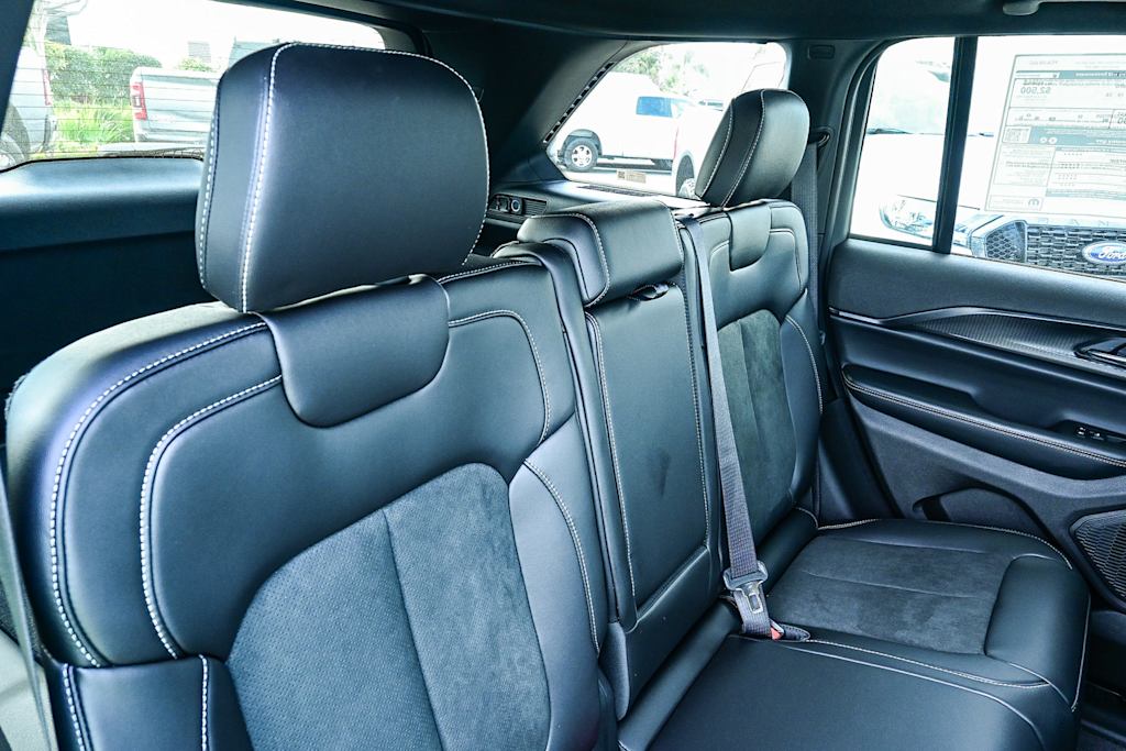 Thumbnail: 2025 Jeep Grand Cherokee - 27