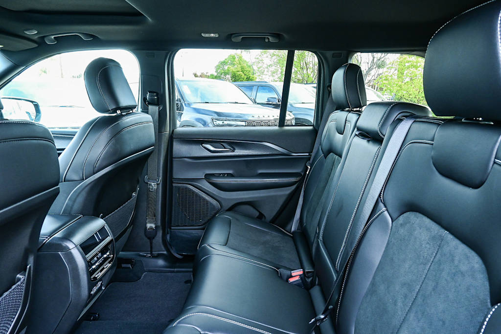 Thumbnail: 2025 Jeep Grand Cherokee - 29