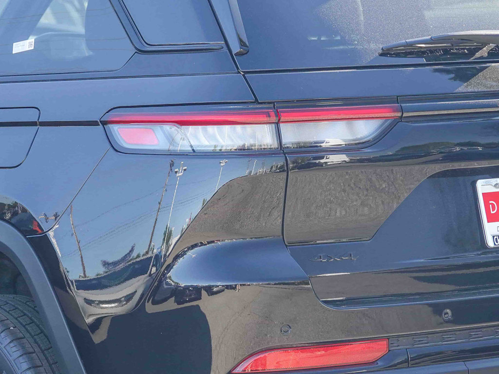 Thumbnail: 2025 Jeep Grand Cherokee - 6