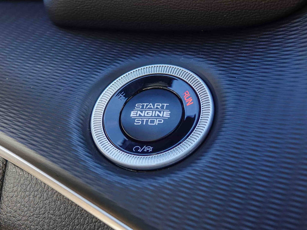 Thumbnail: 2025 Jeep Grand Cherokee - 25