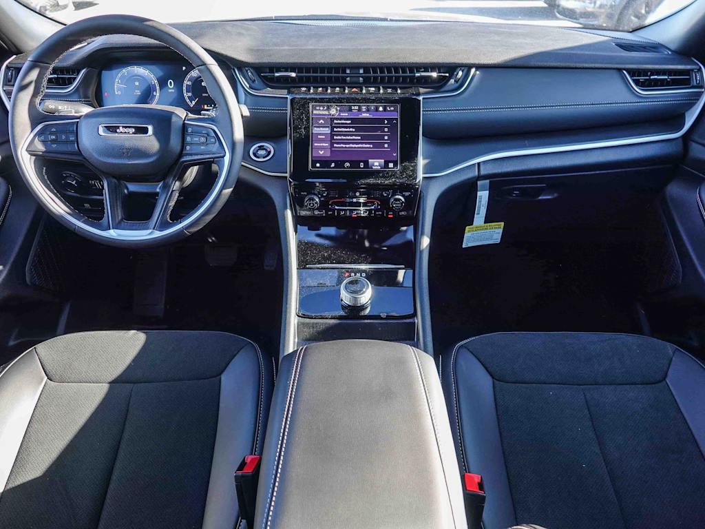 Thumbnail: 2025 Jeep Grand Cherokee - 2