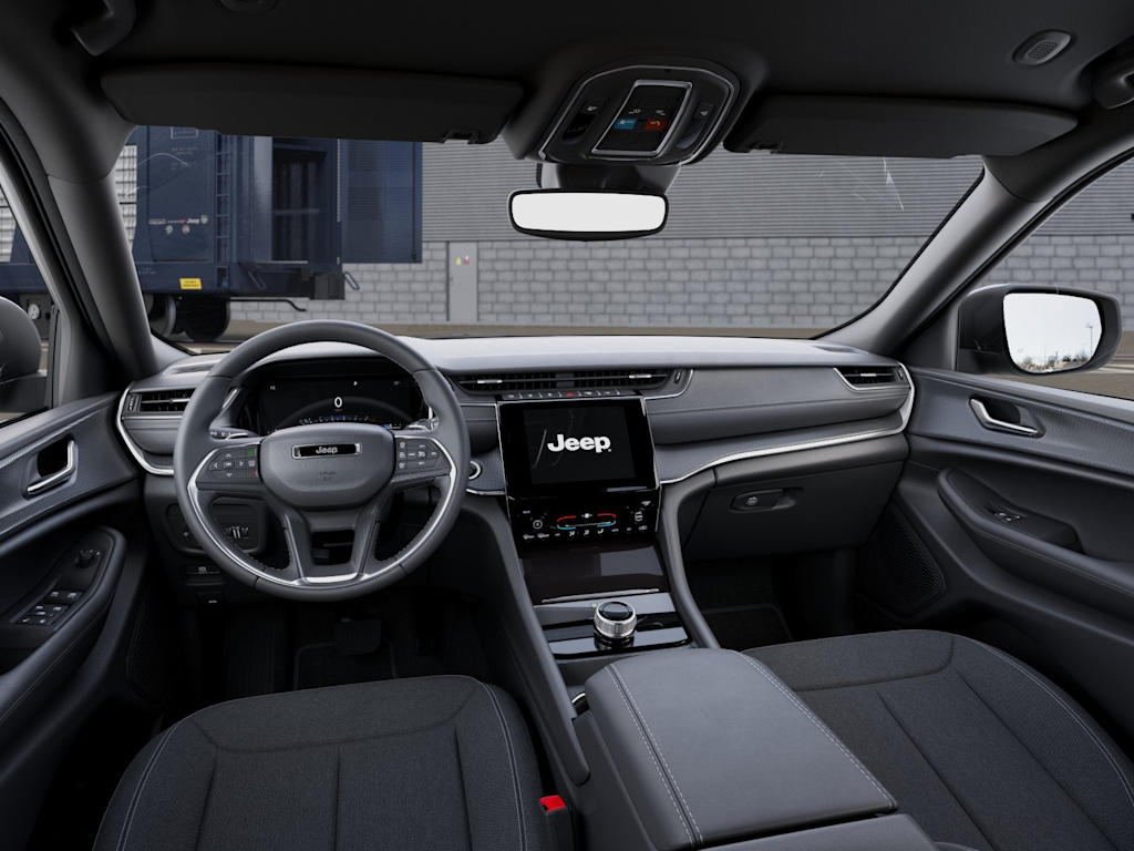 2026 Jeep Grand Cherokee Laredo - Photo 2
