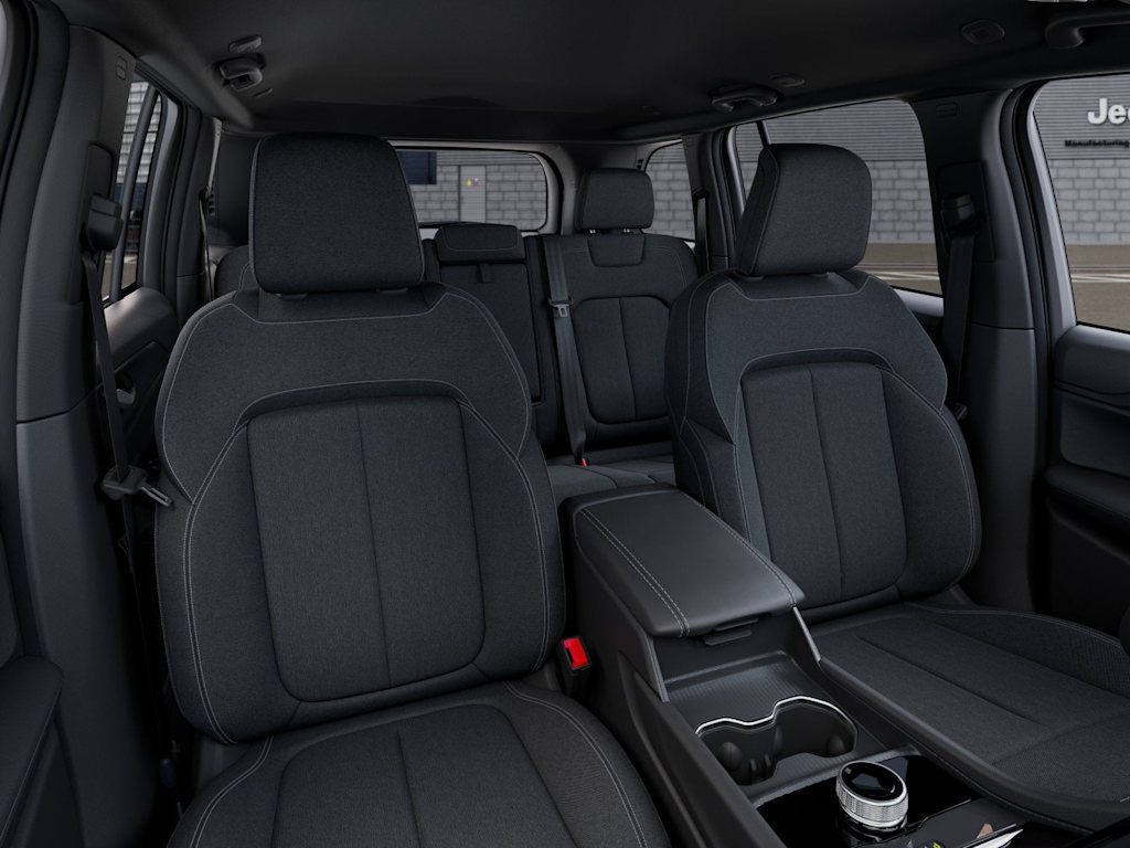 2026 Jeep Grand Cherokee Laredo - Photo 6