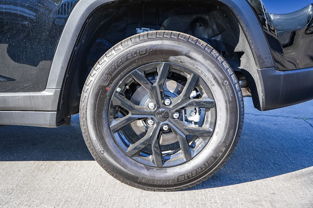 Thumbnail: 2026 Jeep Grand Cherokee - 6