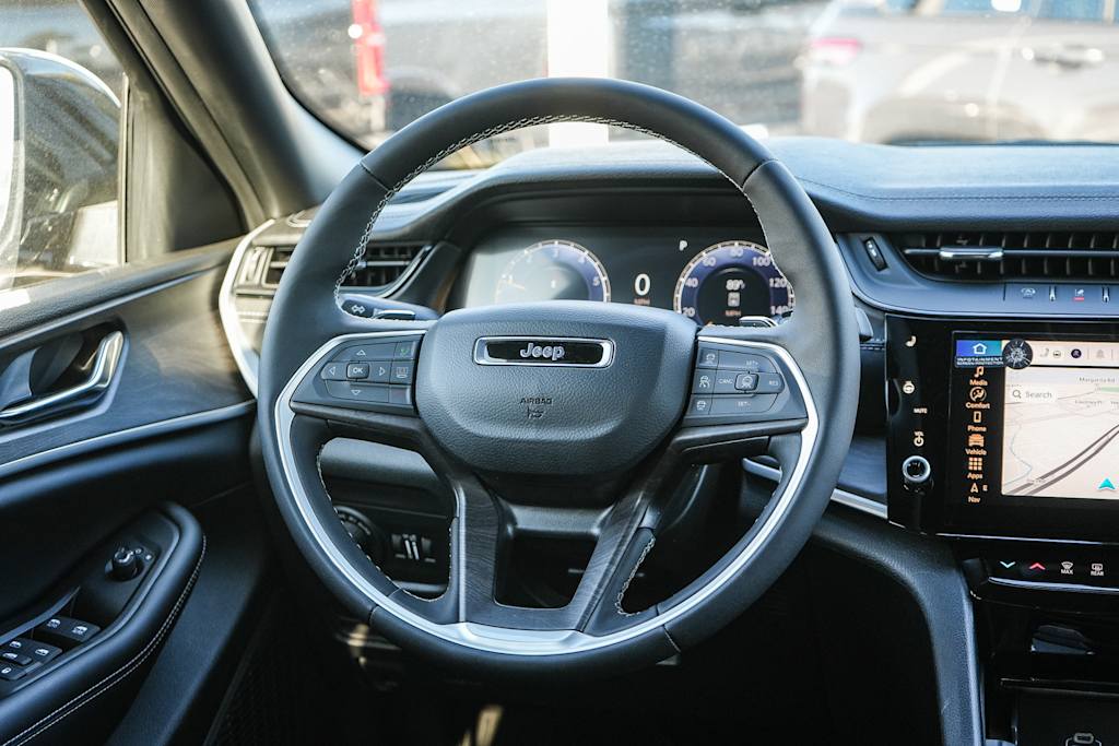 Thumbnail: 2026 Jeep Grand Cherokee - 12