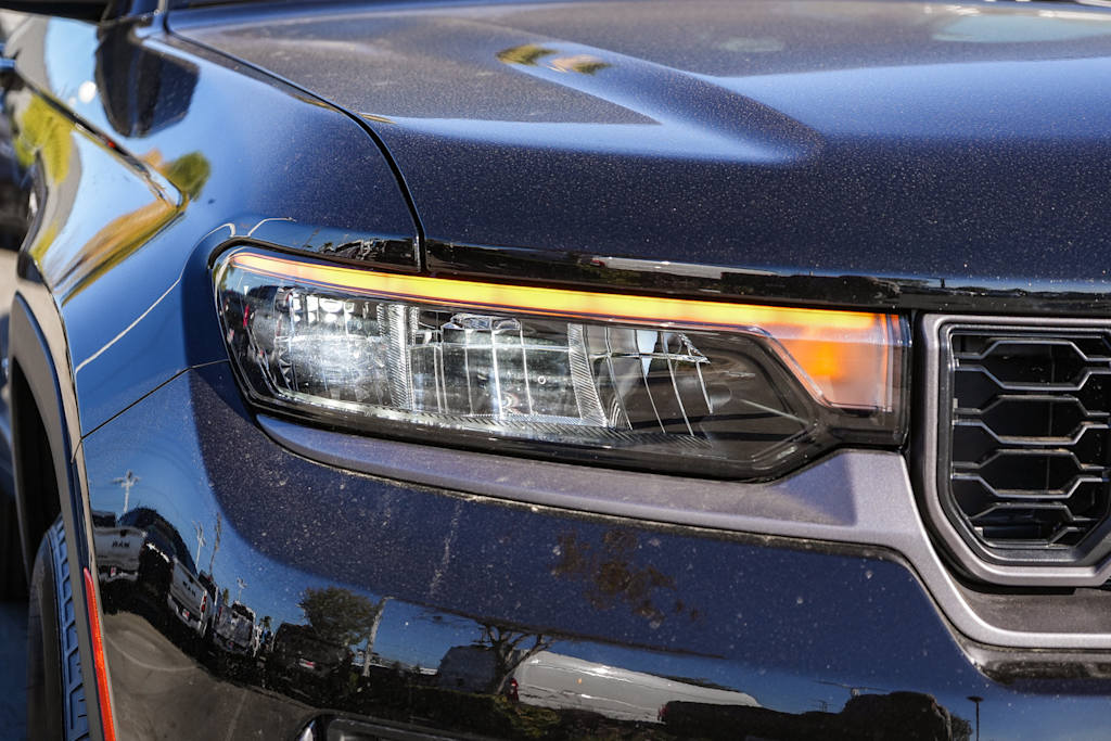 Thumbnail: 2026 Jeep Grand Cherokee - 17