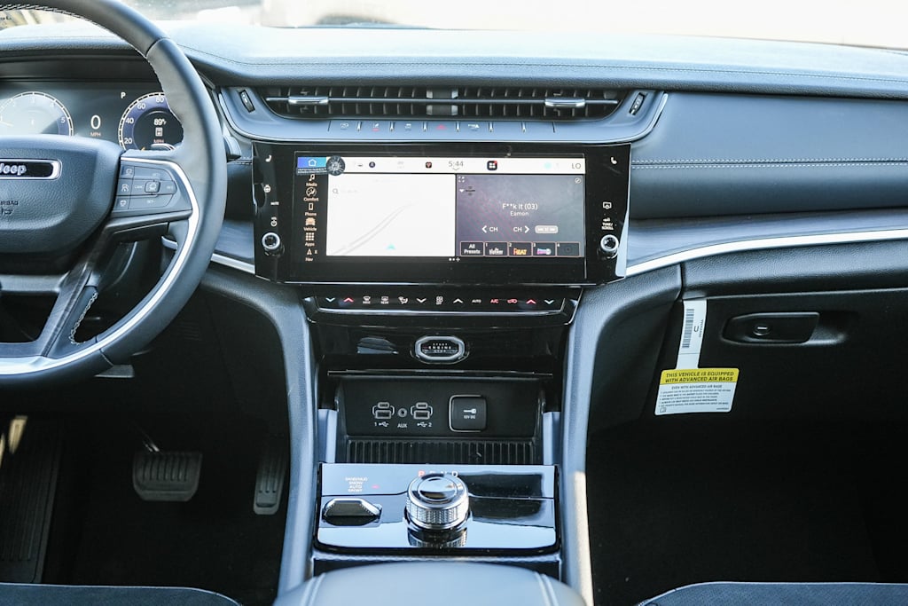 Thumbnail: 2026 Jeep Grand Cherokee - 8