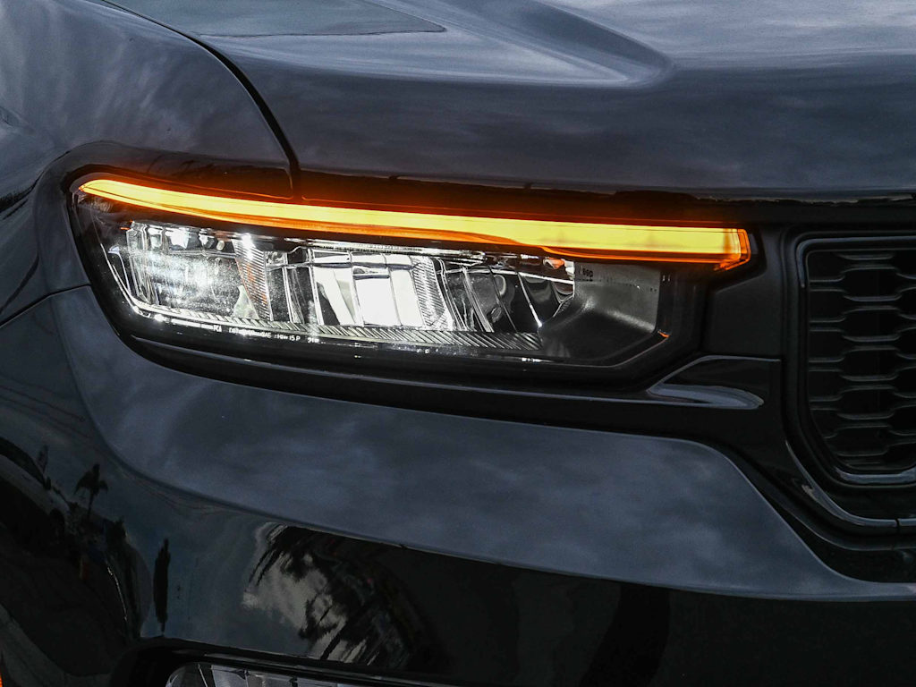 Thumbnail: 2025 Jeep Grand Cherokee - 25