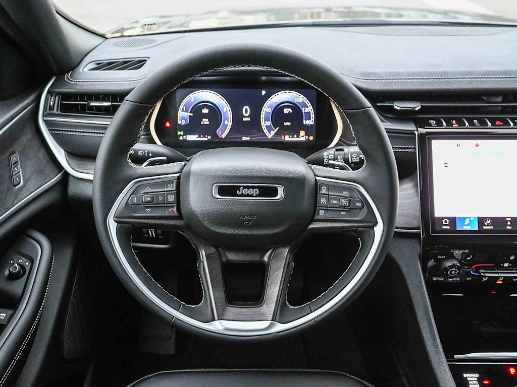 Thumbnail: 2025 Jeep Grand Cherokee - 9