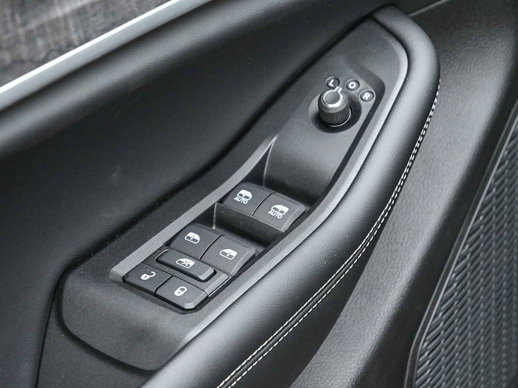 Thumbnail: 2025 Jeep Grand Cherokee - 27