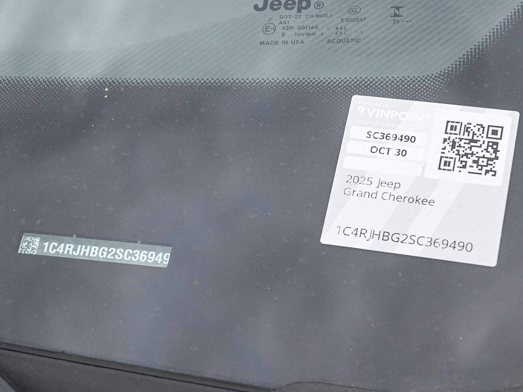 Thumbnail: 2025 Jeep Grand Cherokee - 19