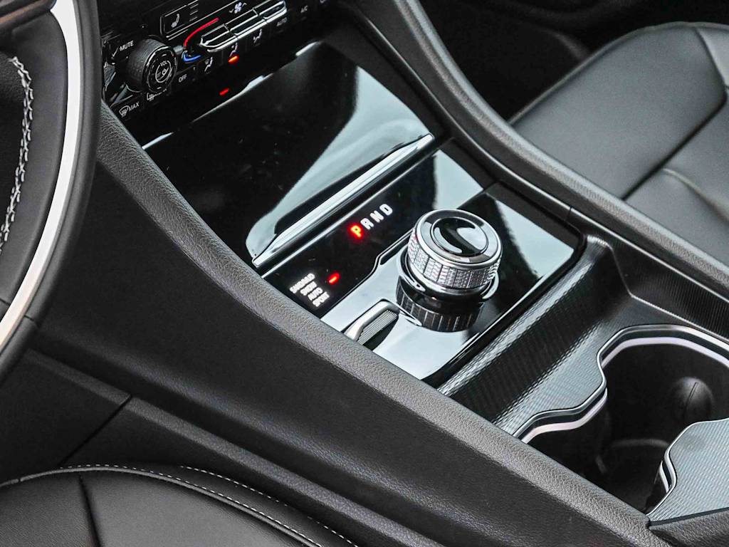 Thumbnail: 2025 Jeep Grand Cherokee - 16