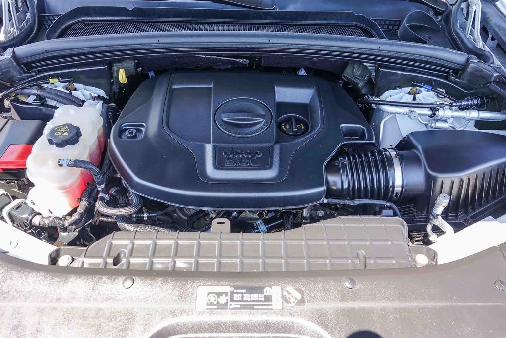 Thumbnail: 2022 Jeep Grand Cherokee - 7