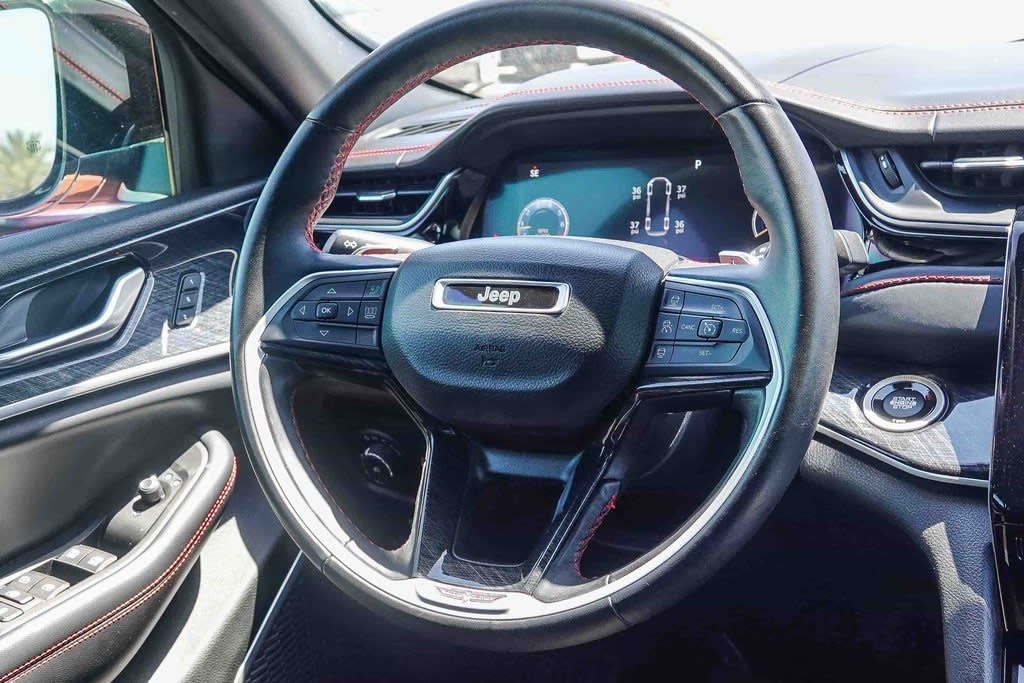 Thumbnail: 2022 Jeep Grand Cherokee - 8