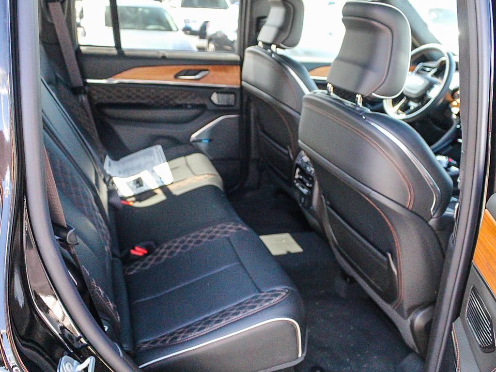 Thumbnail: 2026 Jeep Grand Cherokee - 12