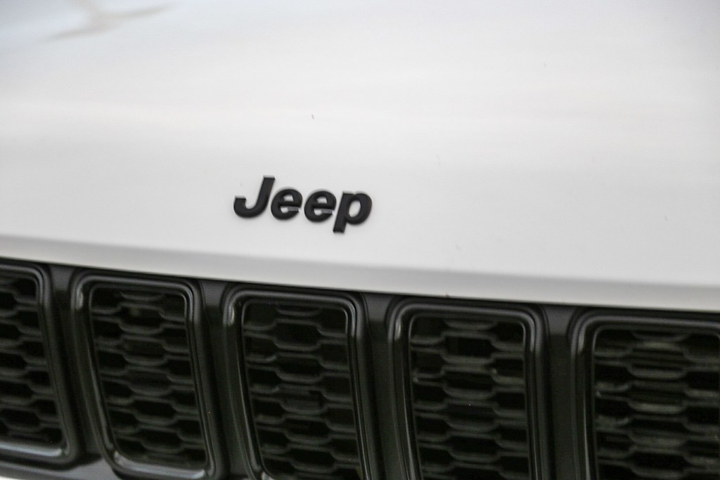 Thumbnail: 2025 Jeep Grand Cherokee L - 6