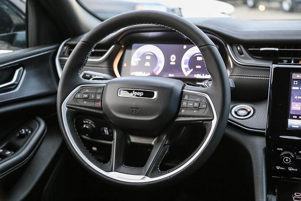 Thumbnail: 2025 Jeep Grand Cherokee L - 9