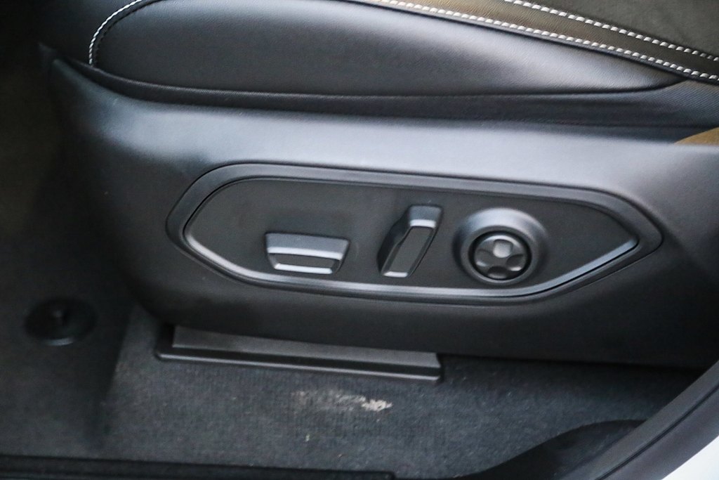 Thumbnail: 2025 Jeep Grand Cherokee L - 24