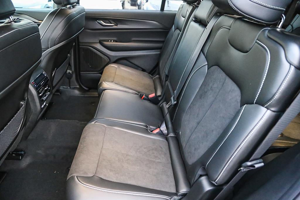 Thumbnail: 2025 Jeep Grand Cherokee L - 12