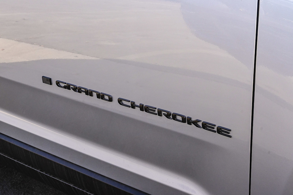 Thumbnail: 2025 Jeep Grand Cherokee L - 23