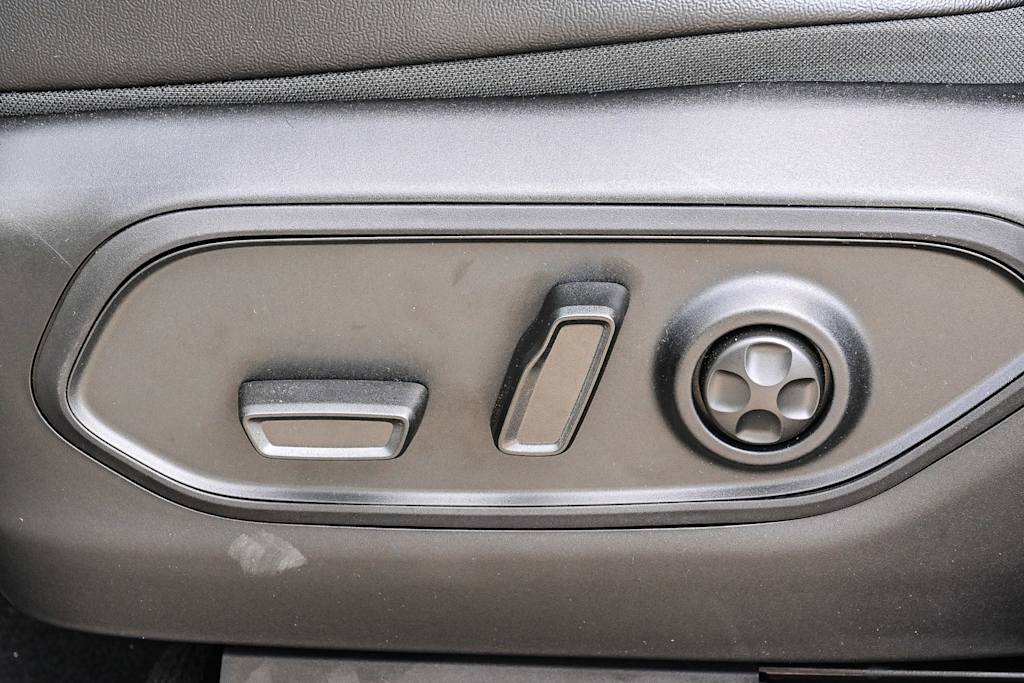 Thumbnail: 2025 Jeep Grand Cherokee L - 35