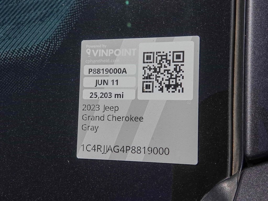 Thumbnail: 2023 Jeep Grand Cherokee L - 17