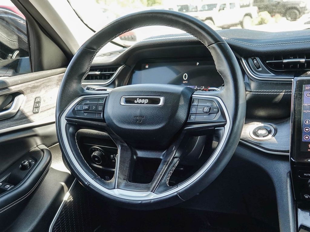Thumbnail: 2022 Jeep Grand Cherokee L - 9