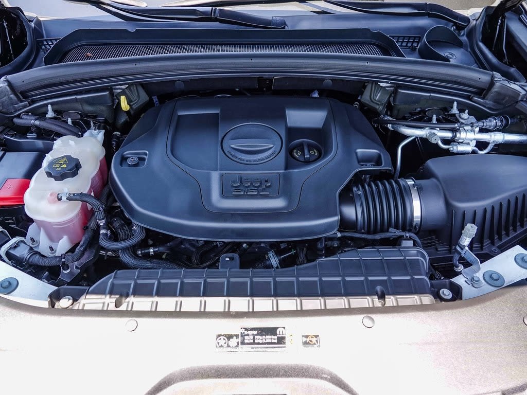 Thumbnail: 2022 Jeep Grand Cherokee L - 8