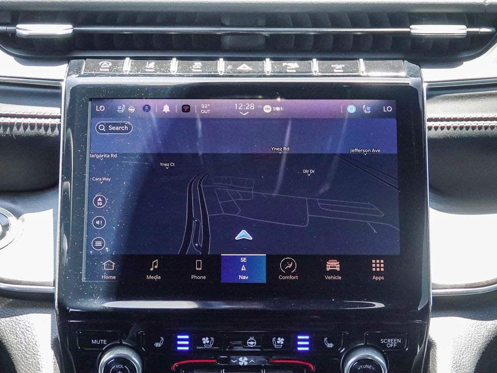 Thumbnail: 2022 Jeep Grand Cherokee L - 21