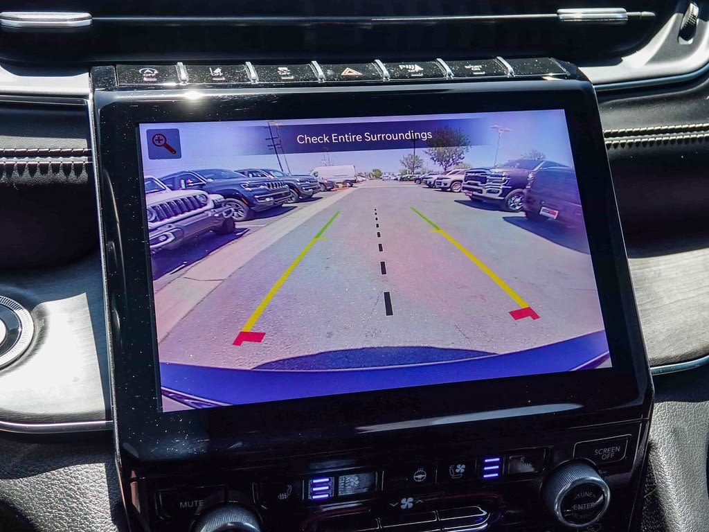 Thumbnail: 2022 Jeep Grand Cherokee L - 26