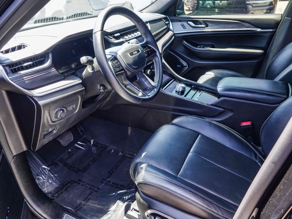 Thumbnail: 2022 Jeep Grand Cherokee L - 11