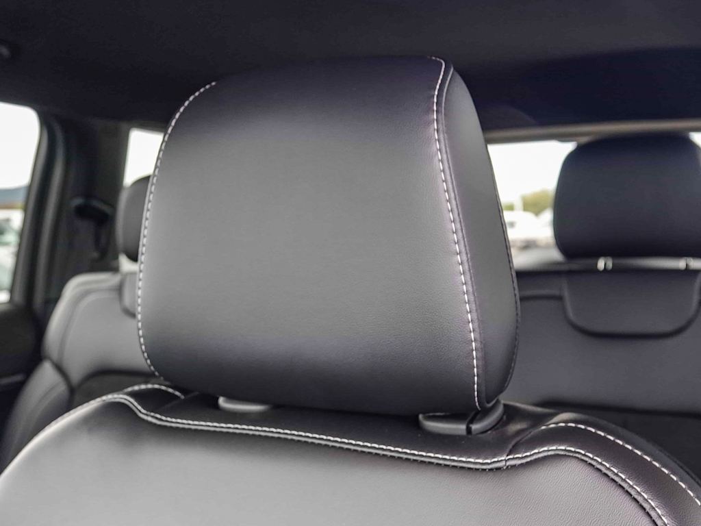 Thumbnail: 2025 Jeep Grand Cherokee L - 27