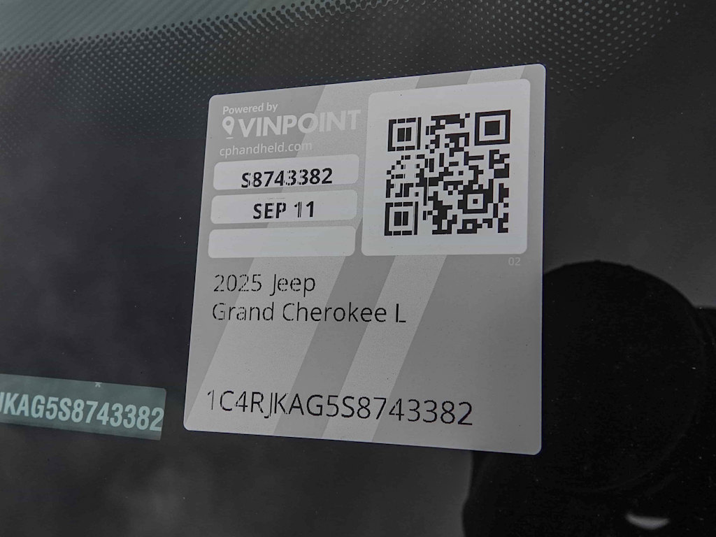 Thumbnail: 2025 Jeep Grand Cherokee L - 28