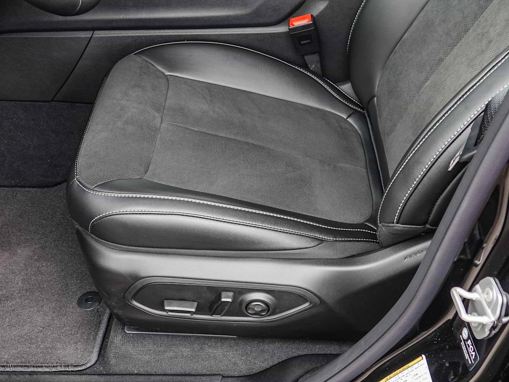 Thumbnail: 2025 Jeep Grand Cherokee L - 24