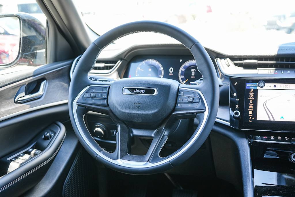 Thumbnail: 2026 Jeep Grand Cherokee L - 12