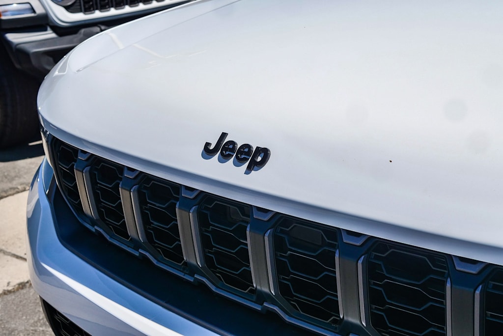 Thumbnail: 2026 Jeep Grand Cherokee L - 21