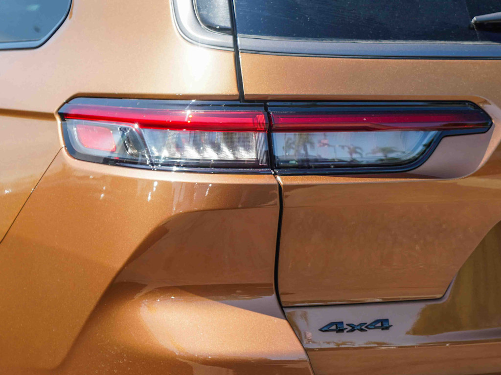 Thumbnail: 2026 Jeep Grand Cherokee L - 19