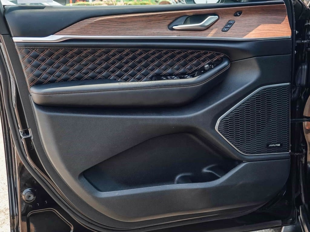 Thumbnail: 2021 Jeep Grand Cherokee L - 18